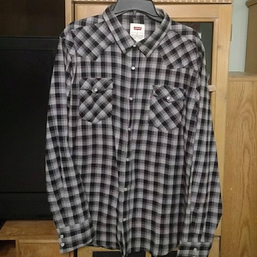 Levis Shirt